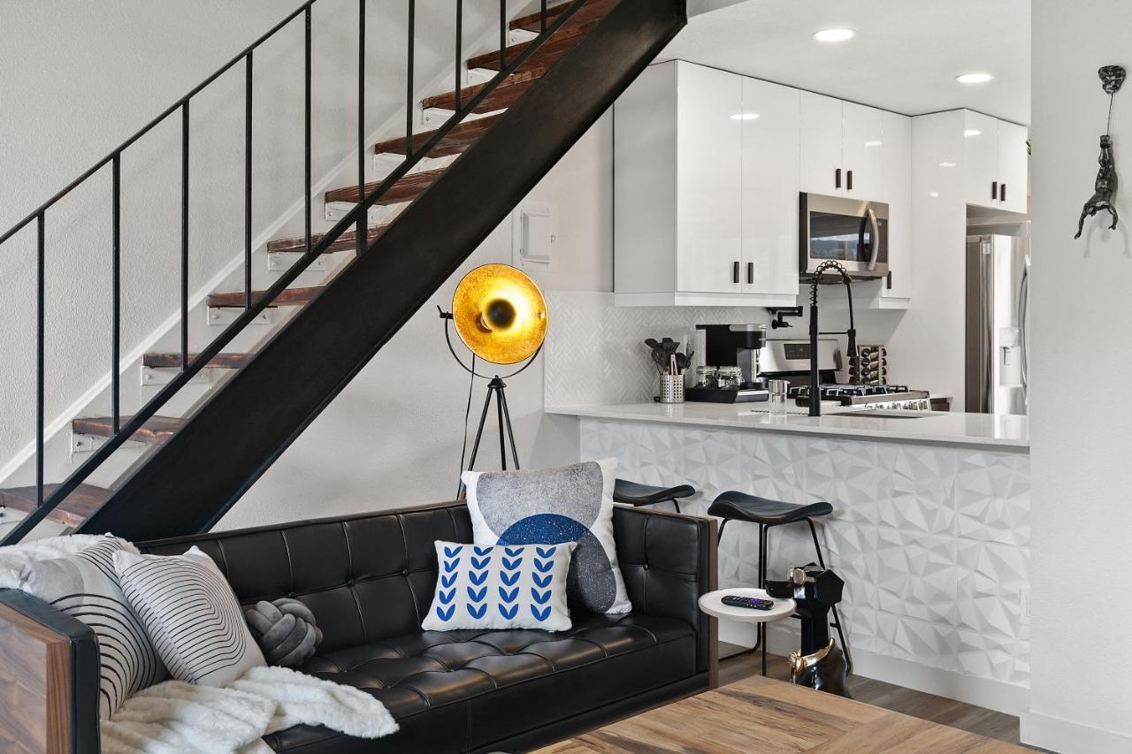 Contemporary Couples Getaway Near Austin Favorites - Loft 21公寓 外观 照片